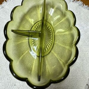 Vintage  Anchor Hocking Fairfield avocado green divided relish dish